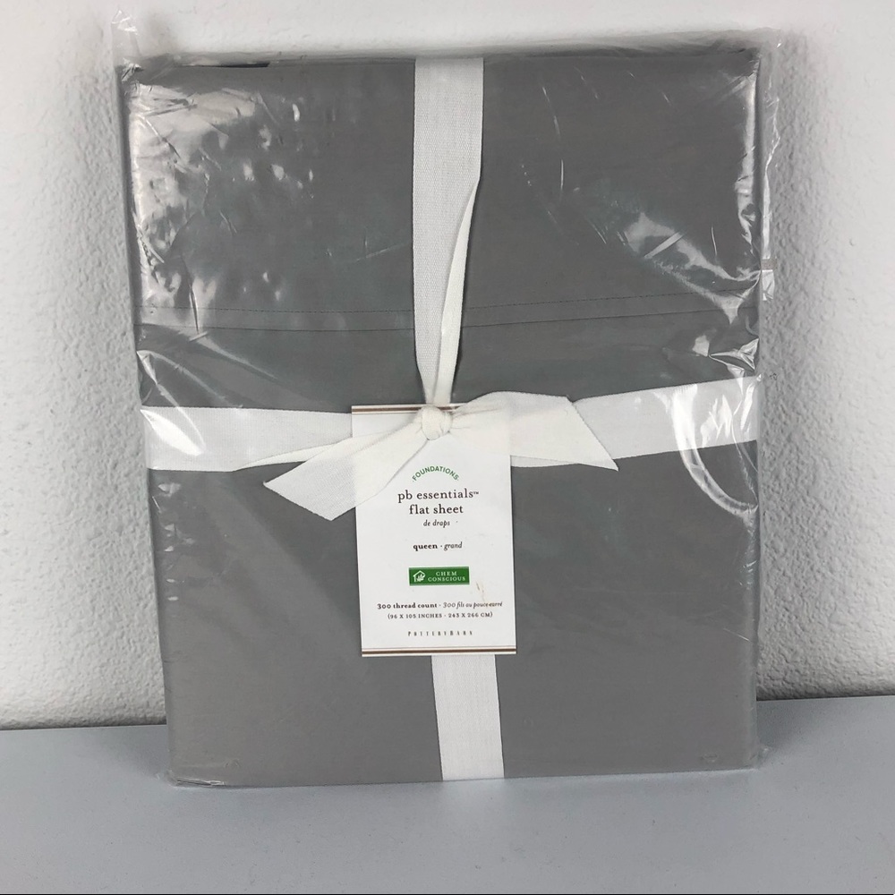 POTTERY BARN Essential Queen Flat Sheet 300 Thread - Picture 1 of 7